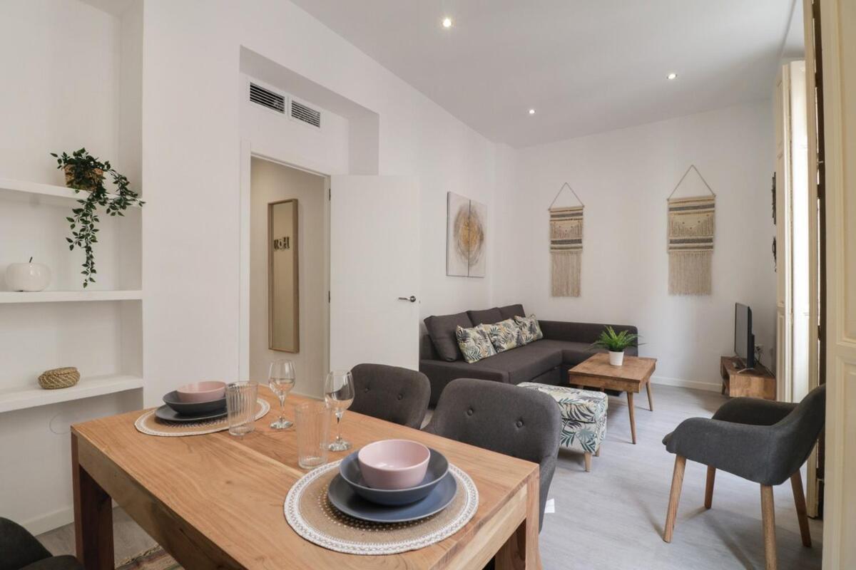 C93 - Trendy Two Bedrooms In Ollerias Málaga Kültér fotó