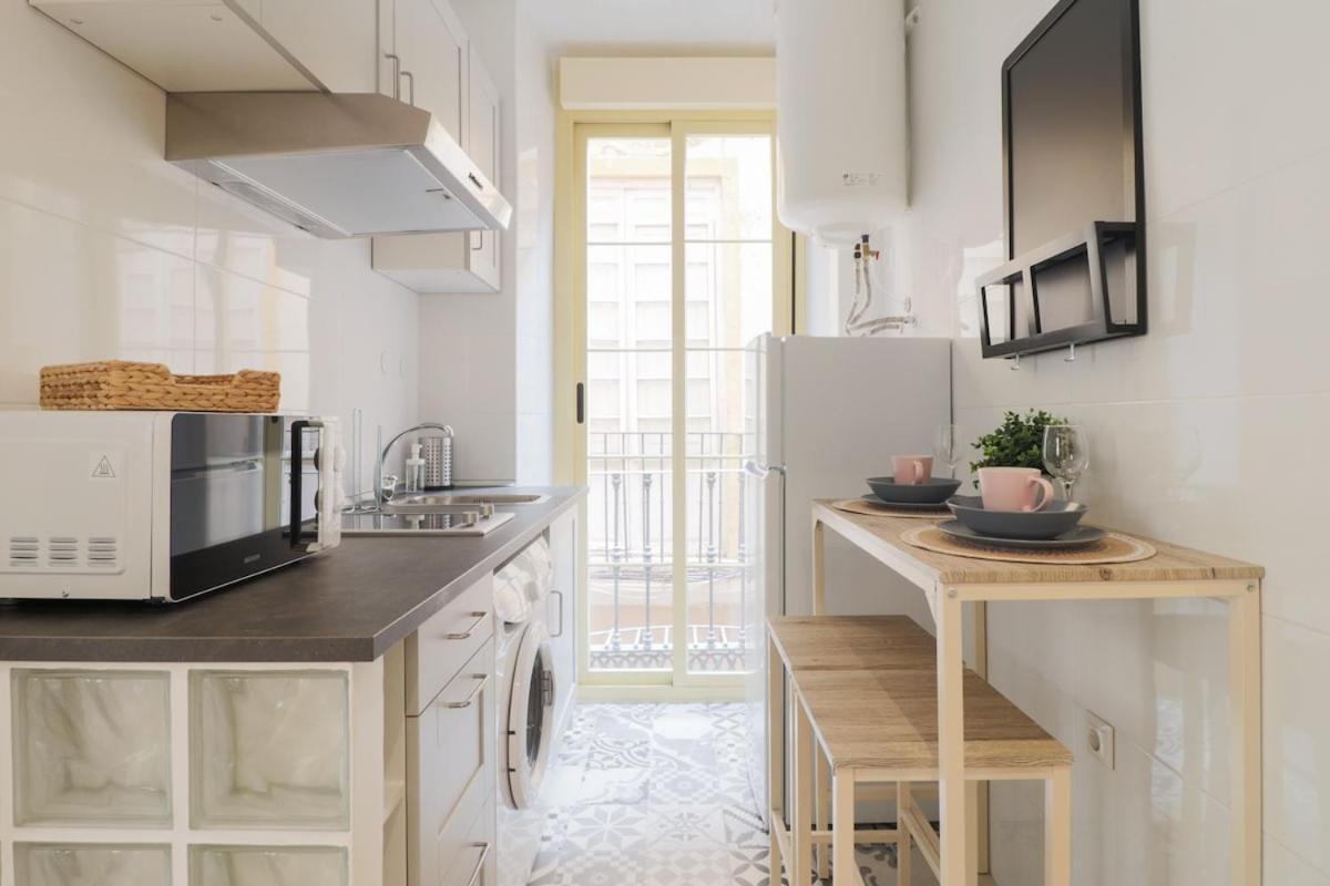 C93 - Trendy Two Bedrooms In Ollerias Málaga Kültér fotó